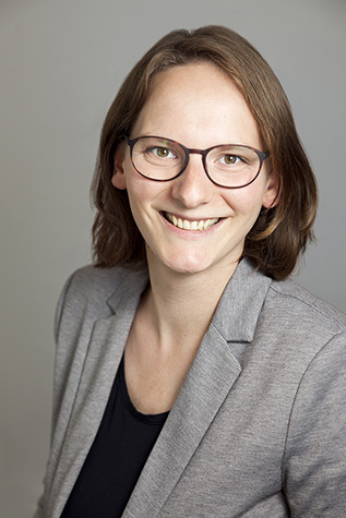 Bewerbungsfotos Göttingen, Bewerbungsfotografie Göttingen, Portraitfotografie Göttingen, Firmenportraits Göttingen, Fotograf Göttingen, Fotografie Göttingen, Jonathan Michaeli