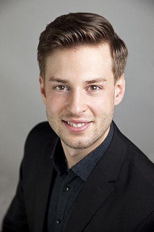 Bewerbungsfotos Göttingen, Bewerbungsfotografie Göttingen, Portraitfotografie Göttingen, Firmenportraits Göttingen, Fotograf Göttingen, Fotografie Göttingen, Jonathan Michaeli