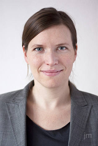 Bewerbungsfotos Göttingen, Bewerbungsfotografie Göttingen, Portraitfotografie Göttingen, Firmenportraits Göttingen, Fotograf Göttingen, Fotografie Göttingen, Jonathan Michaeli