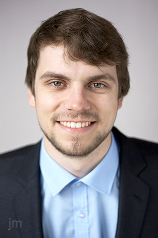 Bewerbungsfotos Göttingen, Bewerbungsfotografie Göttingen, Portraitfotografie Göttingen, Firmenportraits Göttingen, Fotograf Göttingen, Fotografie Göttingen, Jonathan Michaeli