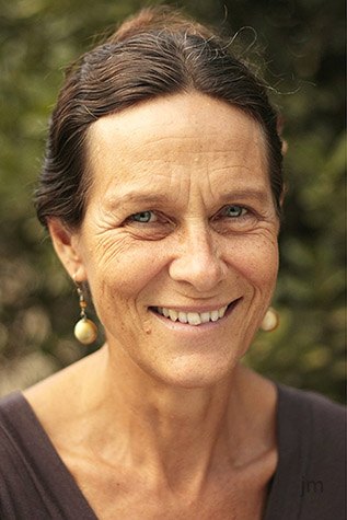 Bewerbungsfotos Göttingen, Bewerbungsfotografie Göttingen, Portraitfotografie Göttingen, Firmenportraits Göttingen, Fotograf Göttingen, Fotografie Göttingen, Jonathan Michaeli