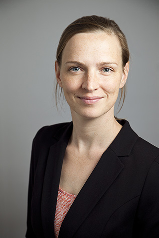 Bewerbungsfotos Göttingen, Bewerbungsfotografie Göttingen, Portraitfotografie Göttingen, Firmenportraits Göttingen, Fotograf Göttingen, Fotografie Göttingen, Jonathan Michaeli